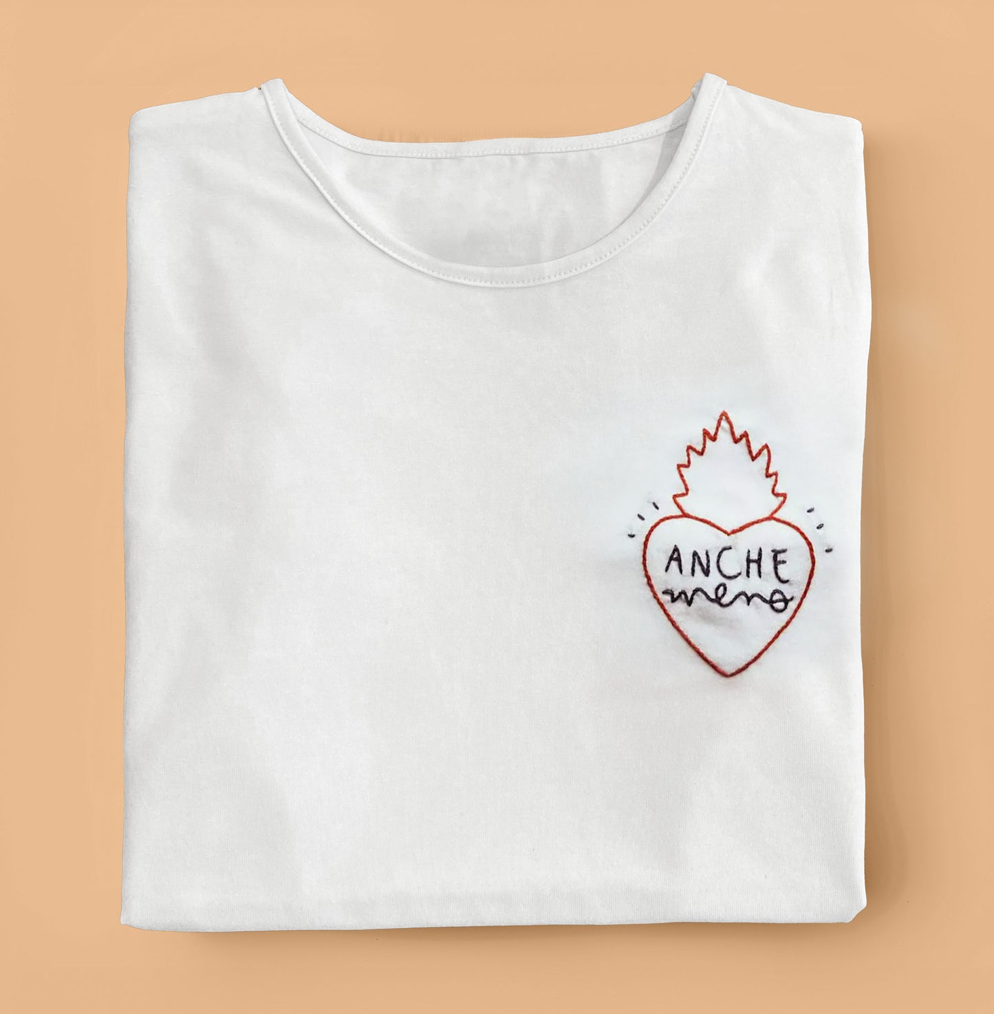 T-SHIRT RICAMATA ''ANCHE MENO'' - MaresanaLab