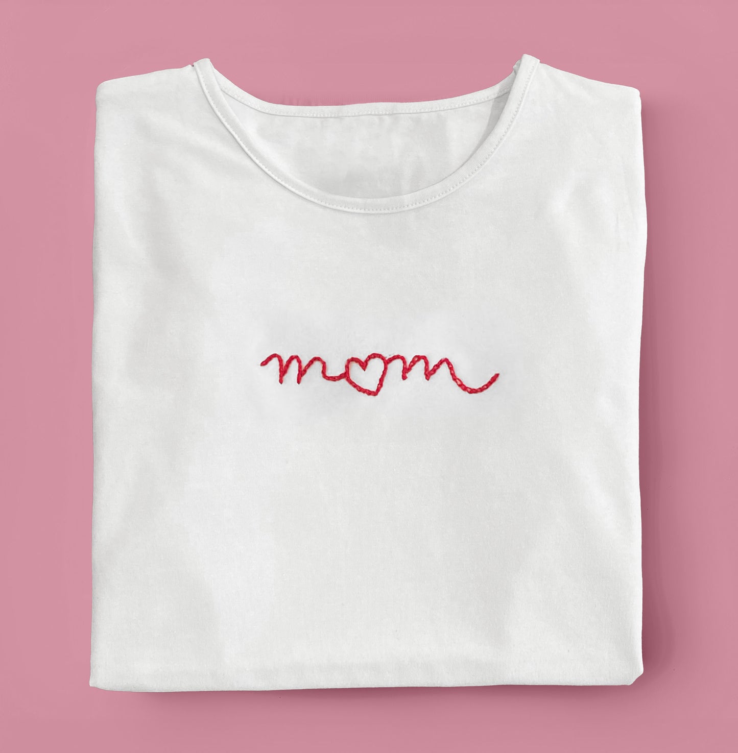 T-SHIRT RICAMATA ''MOM'' - MaresanaLab